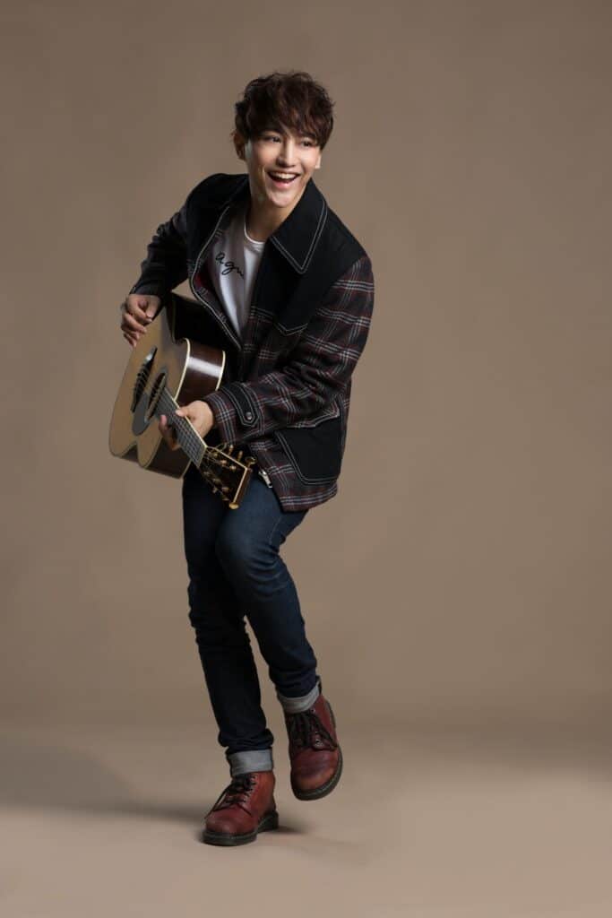 狗毛羅啟聰涉毒被捕