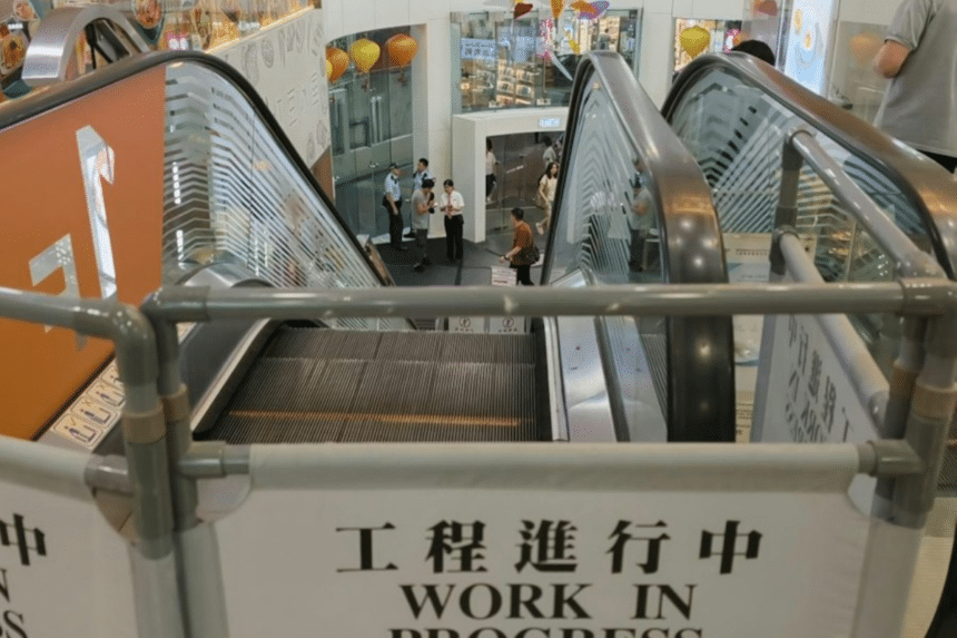 千色匯扶手梯意外